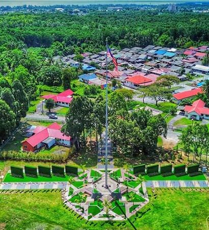 tiang-bendera-padang-kemunting